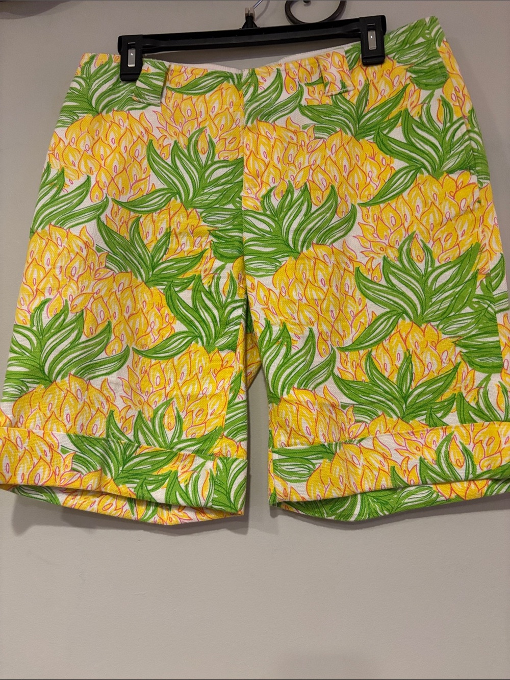 Lilly Pulitzer Yellow & Green Pineapple Print Bermuda Shorts parm beach fit